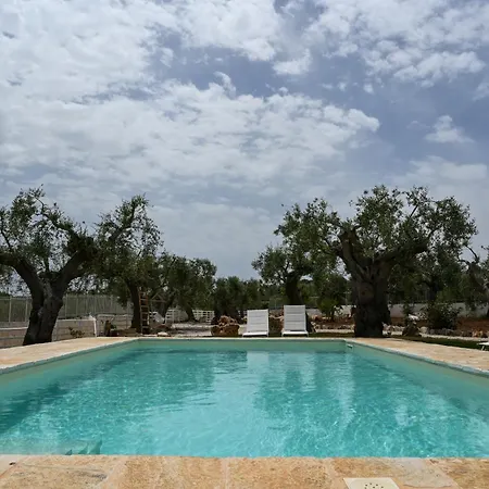 Trulli Lisanna - Luxury Trulli Estate With Pool Apartmán *